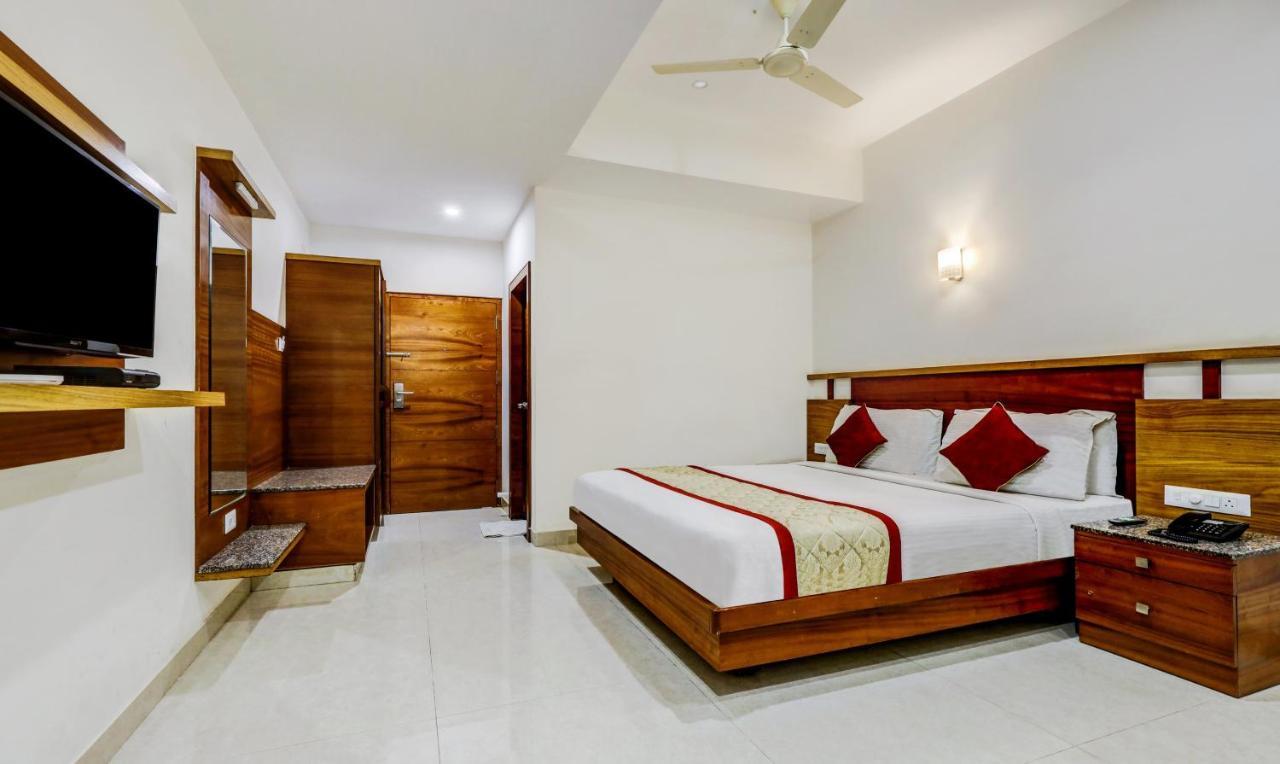 Hotel U.T.Elegance Bangalore Eksteriør bilde