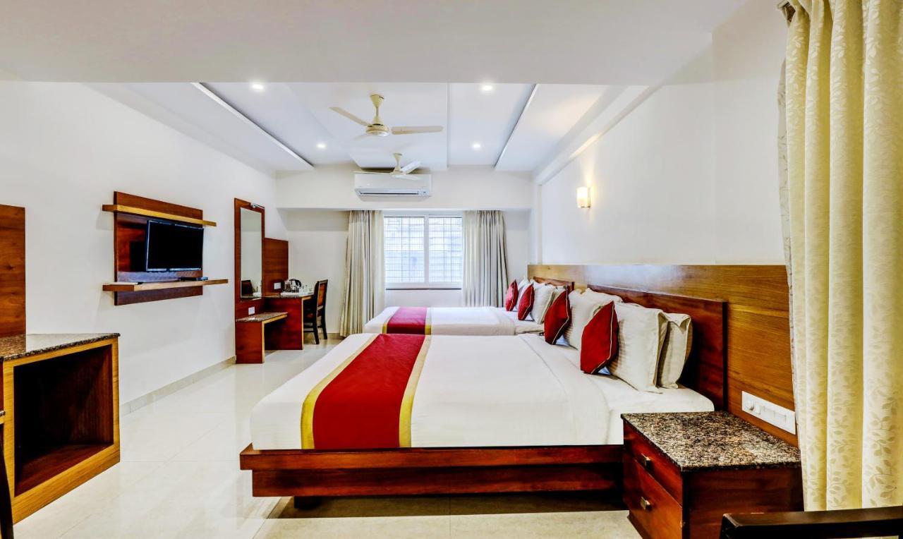 Hotel U.T.Elegance Bangalore Eksteriør bilde