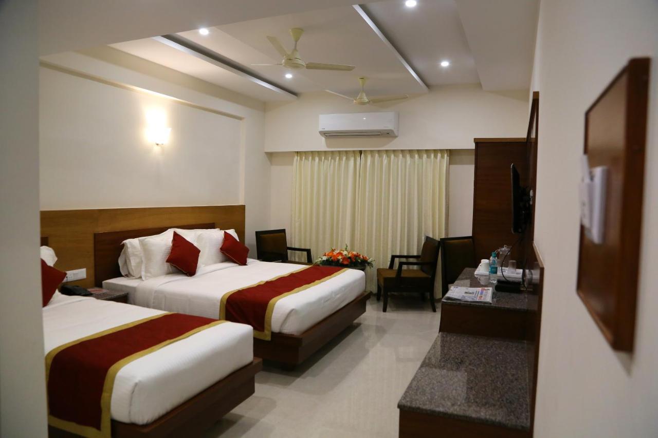 Hotel U.T.Elegance Bangalore Eksteriør bilde
