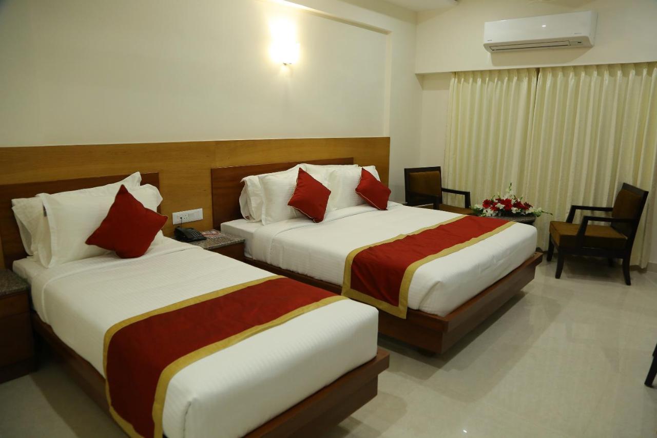 Hotel U.T.Elegance Bangalore Eksteriør bilde