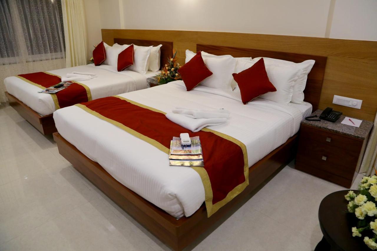 Hotel U.T.Elegance Bangalore Eksteriør bilde