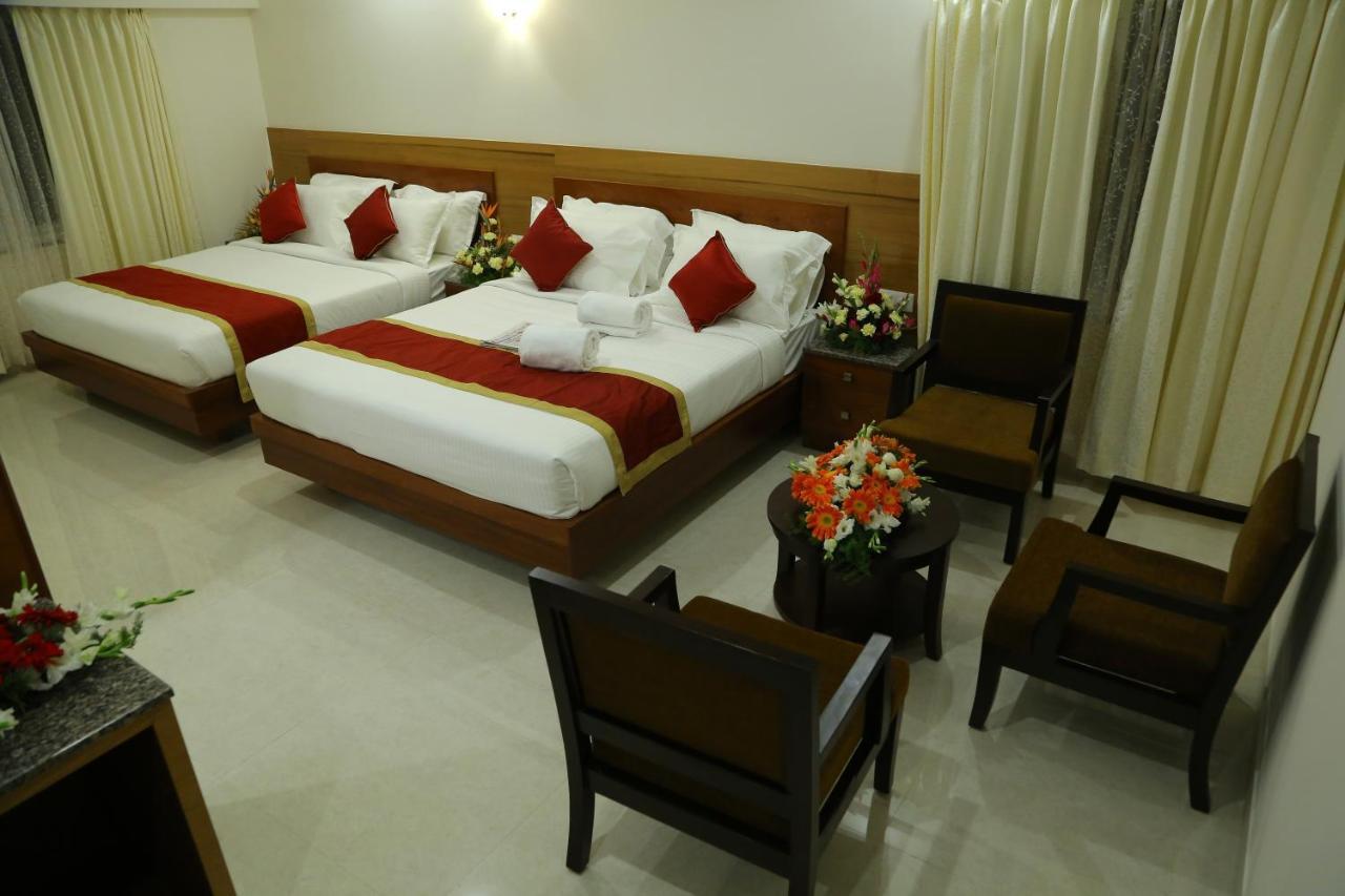 Hotel U.T.Elegance Bangalore Eksteriør bilde